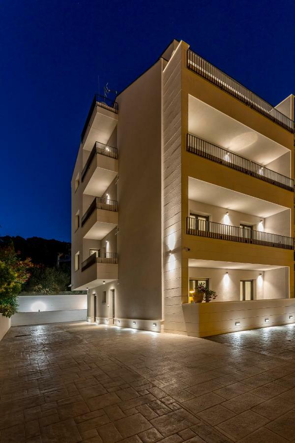 2Nightstudios Split Exterior photo