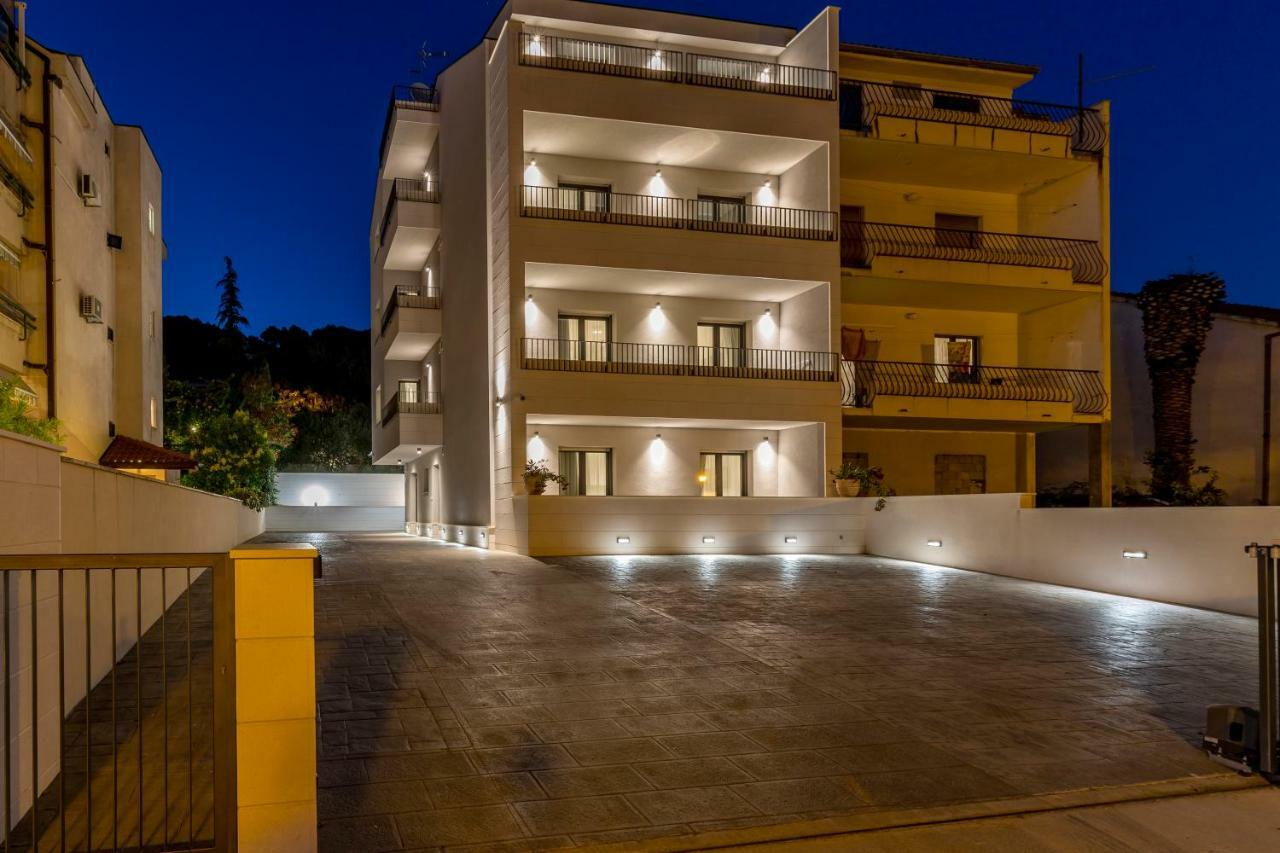 2Nightstudios Split Exterior photo